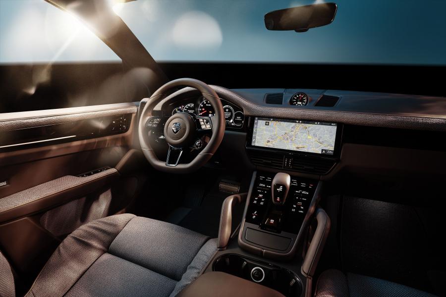 Торпедо Porsche Cayenne Turbo by TechArt (PO536) 2018 года  (фото 16 из 40)